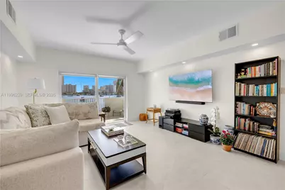 462 Golden Isles Dr #211, Hallandale Beach, FL 33009 - Photo 4