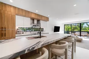 420 SW 15th Rd, Miami, FL 33129 - Photo 12