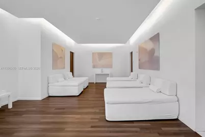 1040 Biscayne Blvd #3304, Miami, FL 33132 - Photo 32