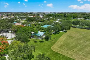10101 SW 154th Cir Ct, Miami, FL 33196 - Photo 110