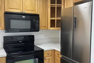 7801 NE 4th Ct, Miami, FL 33138 - Photo 4