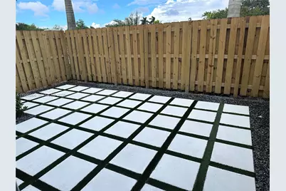 2671 SE 10th St #0, Homestead, FL 33035 - Photo 4