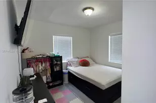 3481 NW 5th St, Lauderhill, FL 33311 - Photo 10