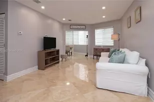 1723 NE Miami Gardens Dr, Miami, FL 33179 - Photo 4