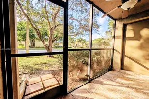 310 Lakeview Dr, Weston, FL 33326 - Photo 22