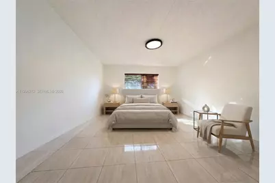 310 Lakeview Dr #105, Weston, FL 33326 - Photo 12