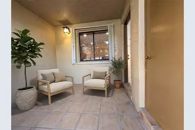 310 Lakeview Dr #105, Weston, FL 33326 - Photo 4