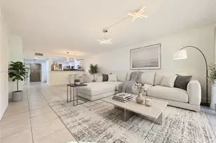 310 Lakeview Dr, Weston, FL 33326 - Photo 8