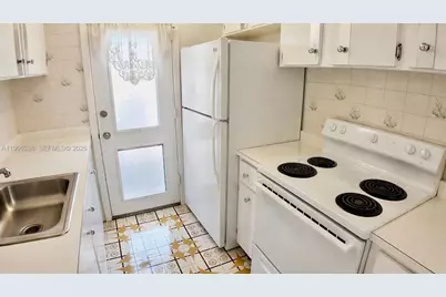 16900 NE 14th Ave #305, Miami, FL 33162 - Photo 4