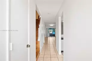 1360 NW 97th Terrace, Pembroke Pines, FL 33024 - Photo 6