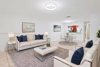 1360 NW 97th Ter #272, Pembroke Pines, FL 33024 - Photo 10