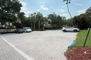 1016 Via Jardin, Riviera Beach, FL 33418 - Photo 18