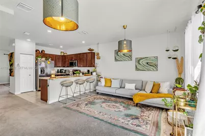 3392 W 105th Ter, Hialeah, FL 33018 - Photo 12