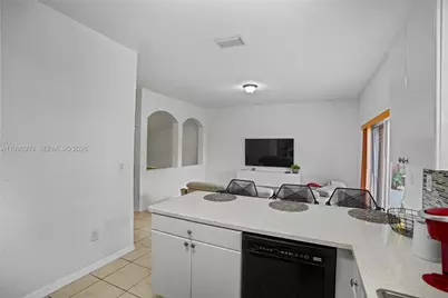 14098 SW 51st Ct, Miramar, FL 33027 - Photo 12