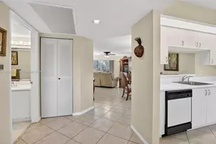 1651 SW 127th Ave, Pembroke Pines, FL 33027 - Photo 16