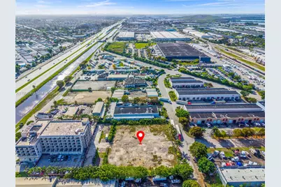 10633 NW 123rd St Rd, Medley, FL 33178 - Photo 1