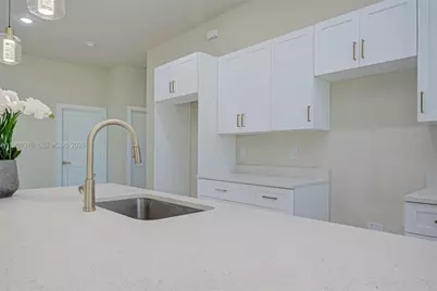 3408 69th St W, Lehigh Acres, FL 33971 - Photo 8