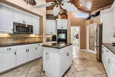 5328 E Leitner Dr, Coral Springs, FL 33067 - Photo 10