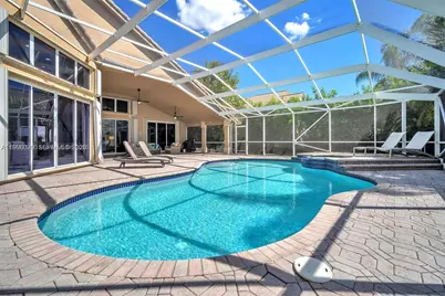 620 W Laurel Ln W, Pembroke Pines, FL 33027 - Photo 10