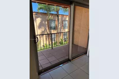 7160 Fairway Dr #J16, Miami Lakes, FL 33014 - Photo 10