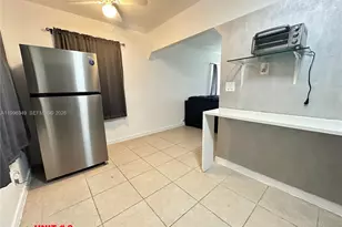 809 NE 2nd St, Hallandale Beach, FL 33009 - Photo 12