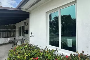 809 NE 2nd St, Hallandale Beach, FL 33009 - Photo 4