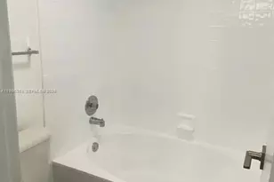 3552 Magellan Cir, Aventura, FL 33180 - Photo 12