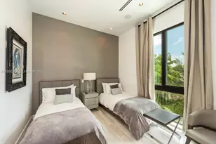 13145 Coronado Ln, North Miami, FL 33181 - Photo 38