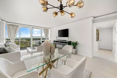 600 NE 36th St #1414, Miami, FL 33137 - Photo 2