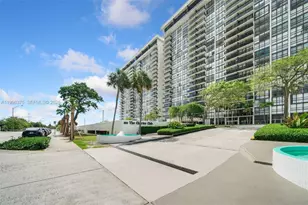 600 NE 36th St, Miami, FL 33137 - Photo 20