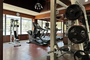 600 NE 36th St, Miami, FL 33137 - Photo 44