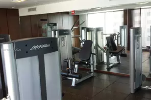 325 S Biscayne Blvd, Miami, FL 33131 - Photo 26