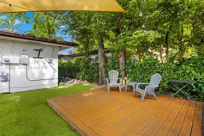 1286 NE 109th St #1, Miami, FL 33161 - Photo 32