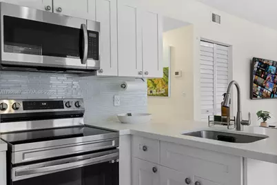 1286 NE 109th St #1, Miami, FL 33161 - Photo 14