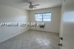 3923 NE 166th St, North Miami Beach, FL 33160 - Photo 16