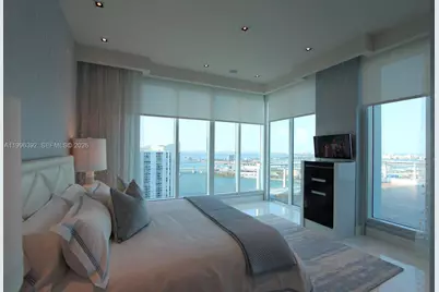 900 Brickell Key Blvd #PH3403, Miami, FL 33131 - Photo 44