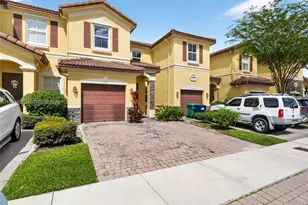 8766 NW 112th Path, Doral, FL 33178 - Photo 2