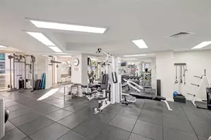 20185 E Country Club Dr, Aventura, FL 33180 - Photo 8