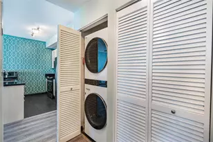 1111 SW 1st Ave, Miami, FL 33130 - Photo 22