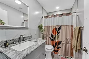 19530 NW 55th Cir Pl, Miami Gardens, FL 33055 - Photo 14