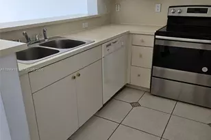 11060 SW 196th St, Cutler Bay, FL 33157 - Photo 2