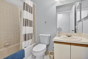 9481 Oak Grove Cir, Davie, FL 33328 - Photo 30