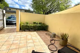 8423 SW 137th Ave, Miami, FL 33183 - Photo 4