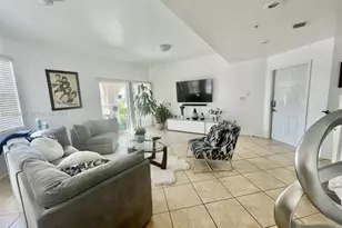 11503 NW 89th St, Doral, FL 33178 - Photo 6