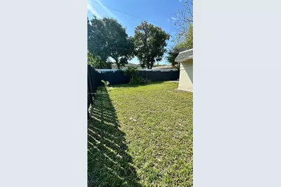 715 SW 6th St, Dania Beach, FL 33004 - Photo 20
