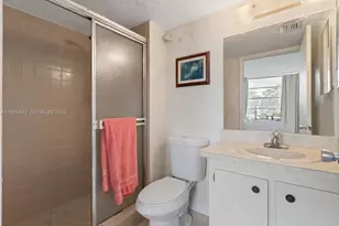 7640 NW 18th St, Margate, FL 33063 - Photo 20