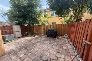16648 SW 83rd Ln, Miami, FL 33193 - Photo 10