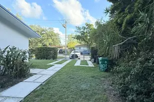 325 NE 131st St, North Miami, FL 33161 - Photo 60