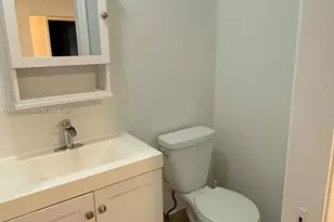 325 NE 131st St, North Miami, FL 33161 - Photo 50