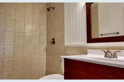 1021 N Victoria Park Rd #1, Fort Lauderdale, FL 33304 - Photo 6